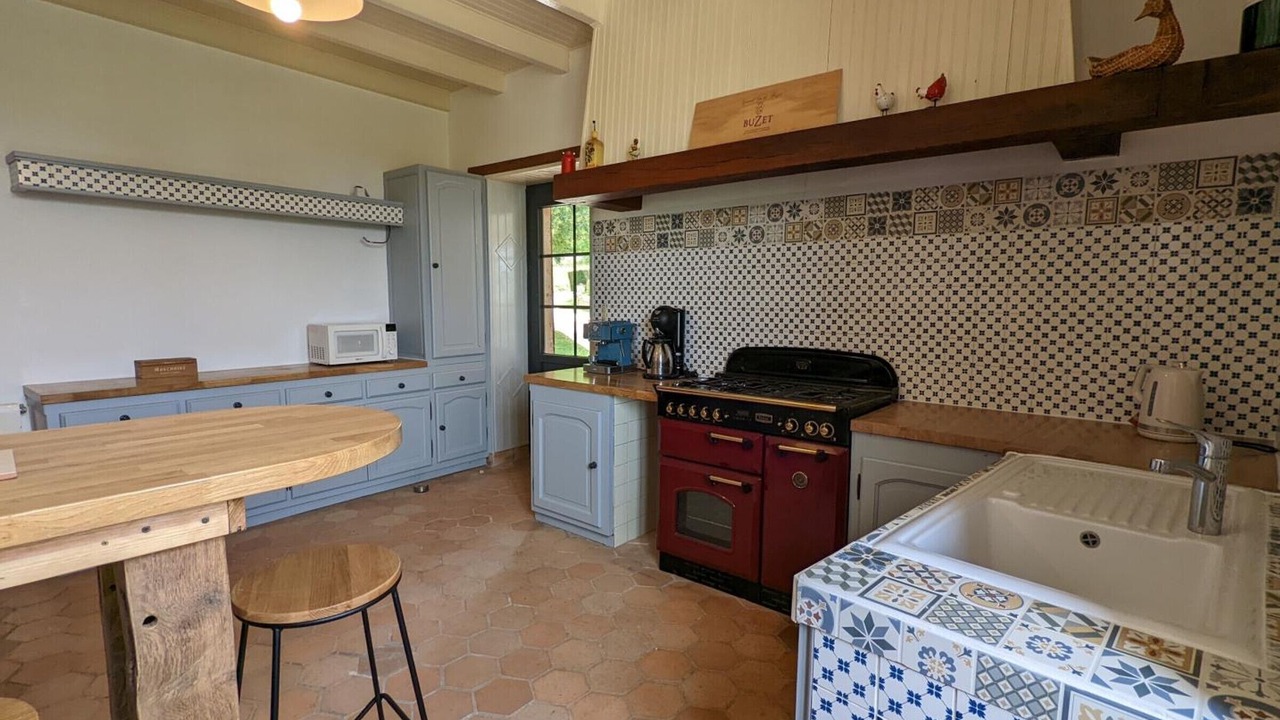 Photo of Kitchen in Val-des-Vignes