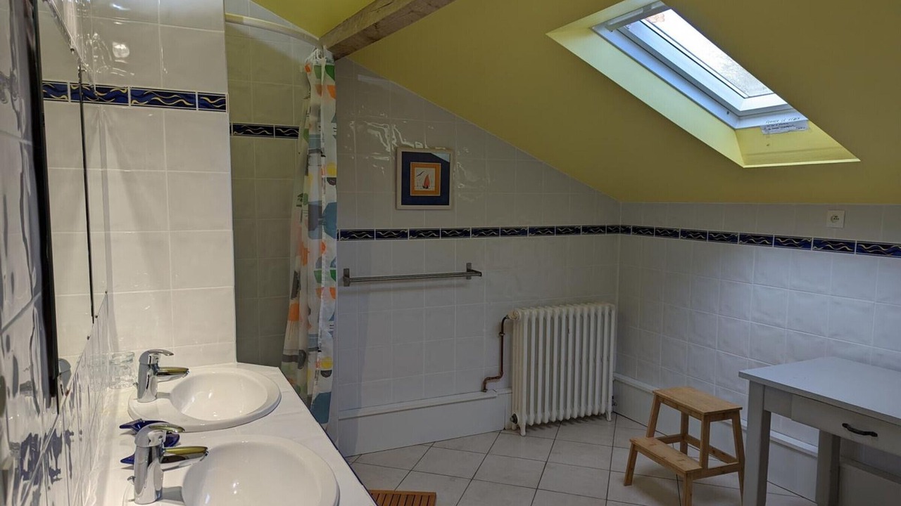 Photo of Bathroom in Combiers