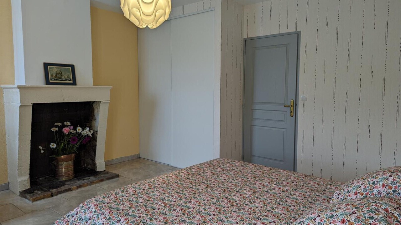Photo of Bedroom in Cherves-Richemont