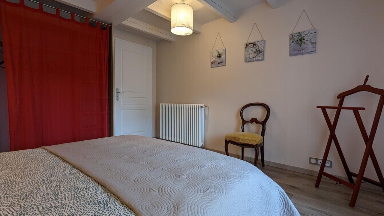 Photo of Bedroom in Salles-de-Barbezieux