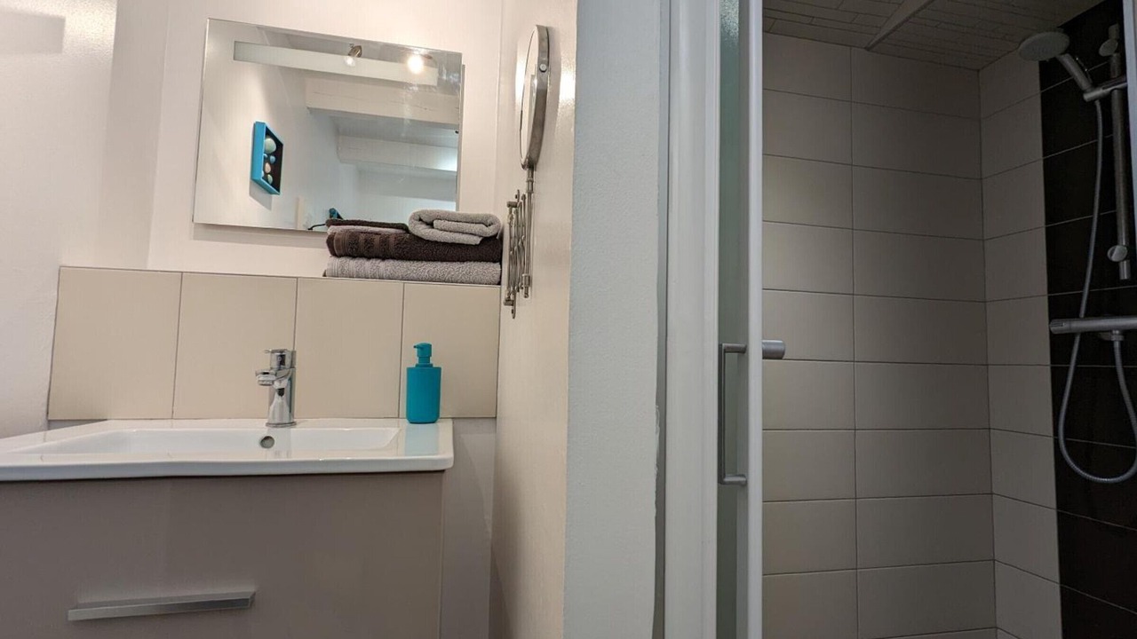 Photo of Bathroom in Salles-de-Barbezieux