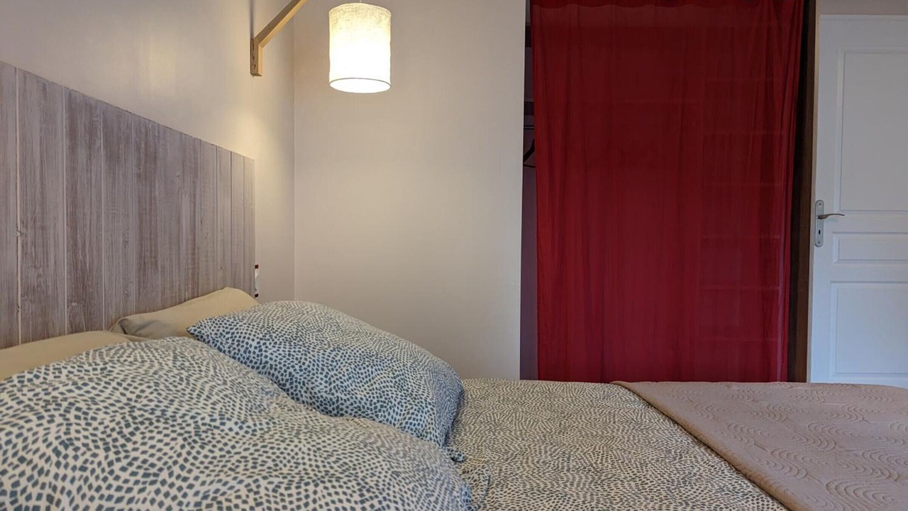Photo of Bedroom in Salles-de-Barbezieux