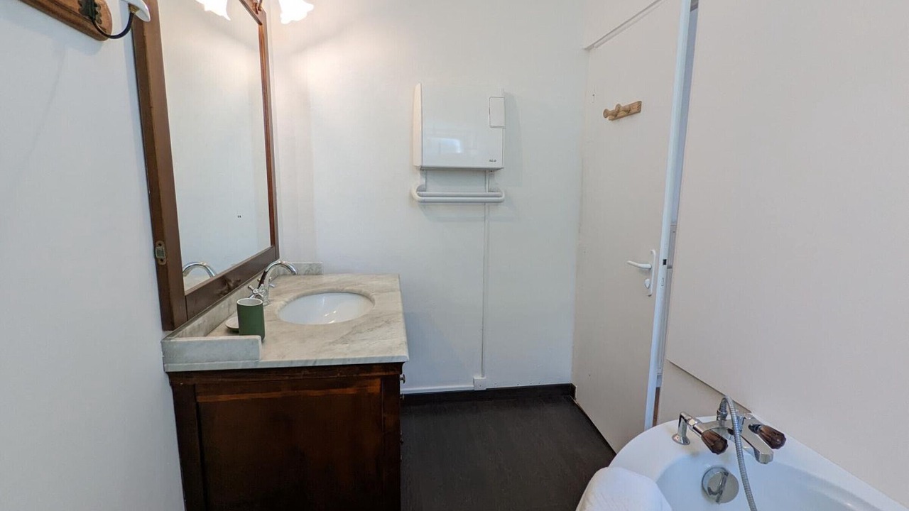 Photo of Bathroom in Chadurie