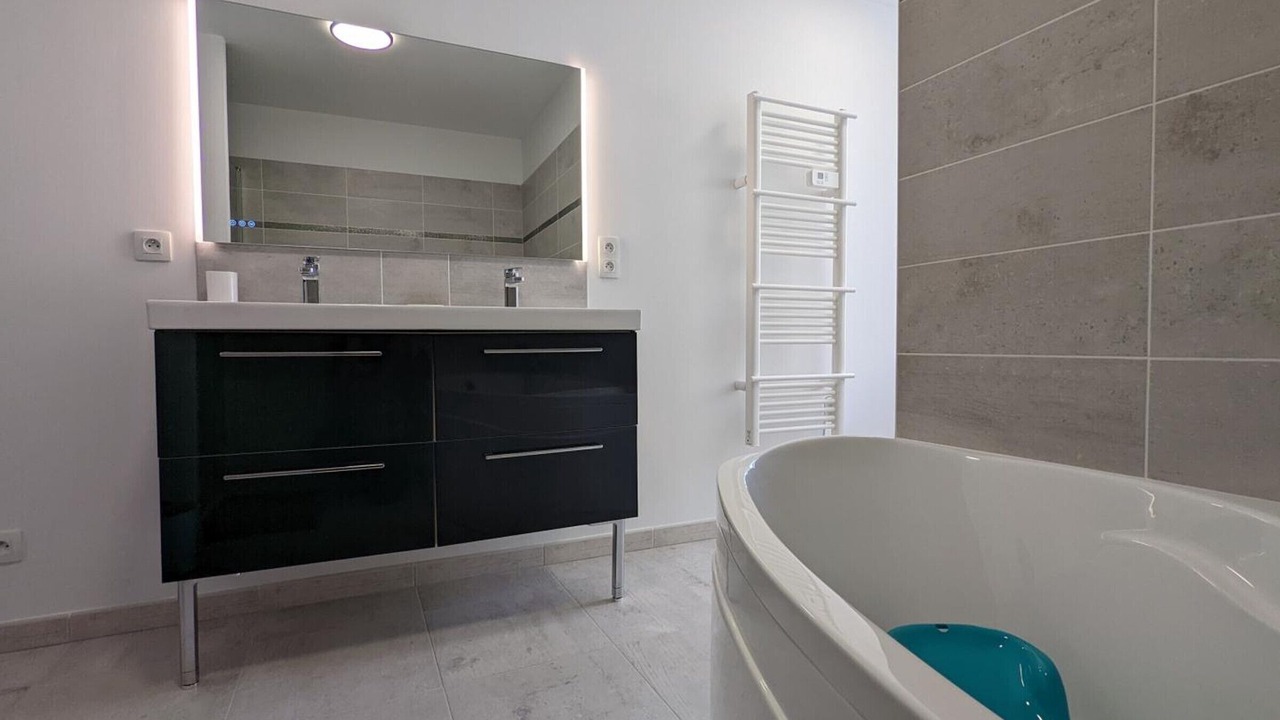 Photo of Bathroom in Montboyer