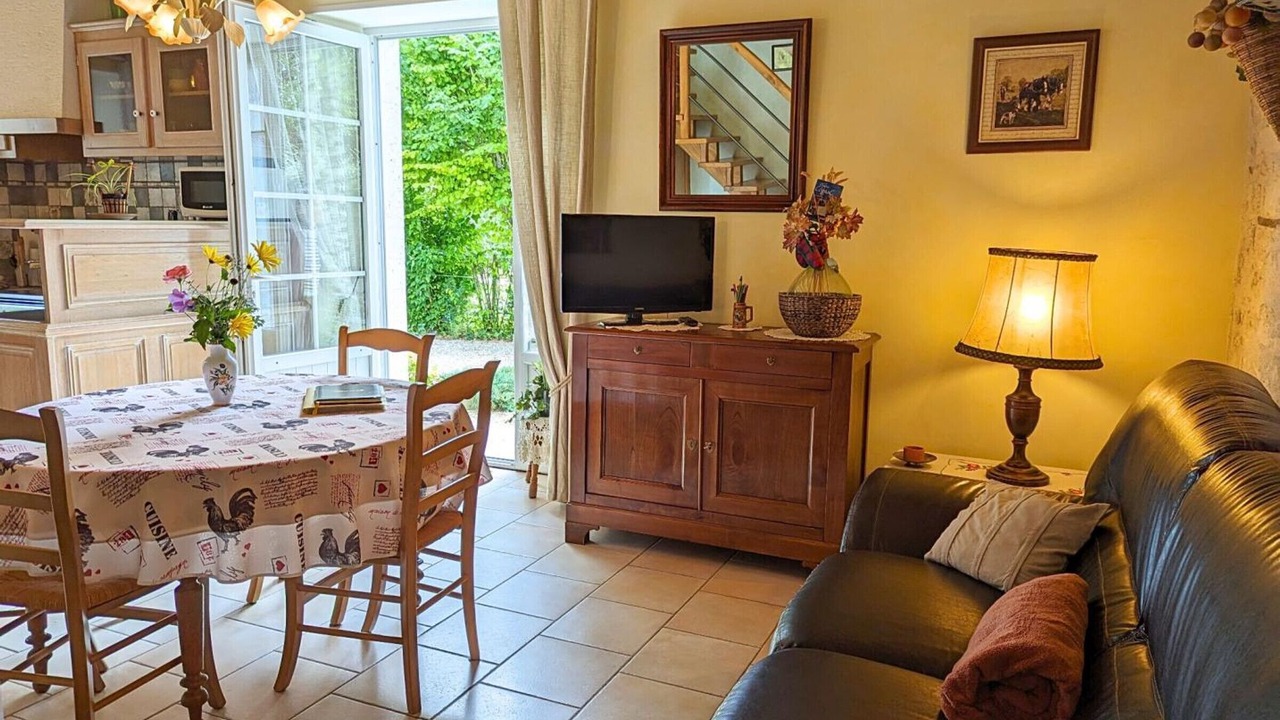 Photo of Livingroom in Saint-Genis-d'Hiersac