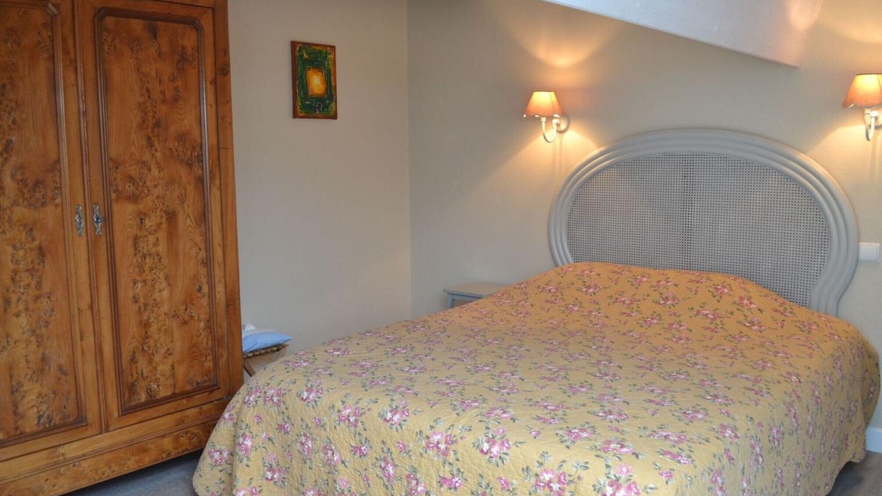 Photo of Bedroom in Saint-Sulpice-de-Cognac