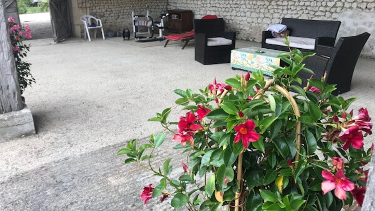 Photo of Patio Balcony in Chadurie