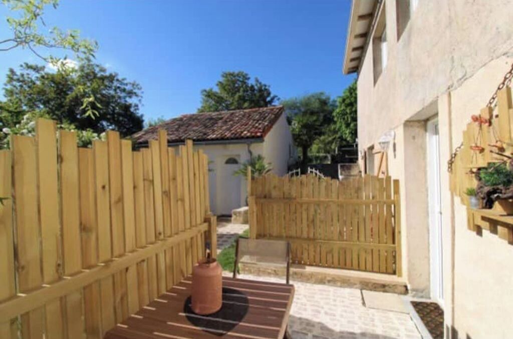 Photo of Patio Balcony in Migne-Auxances