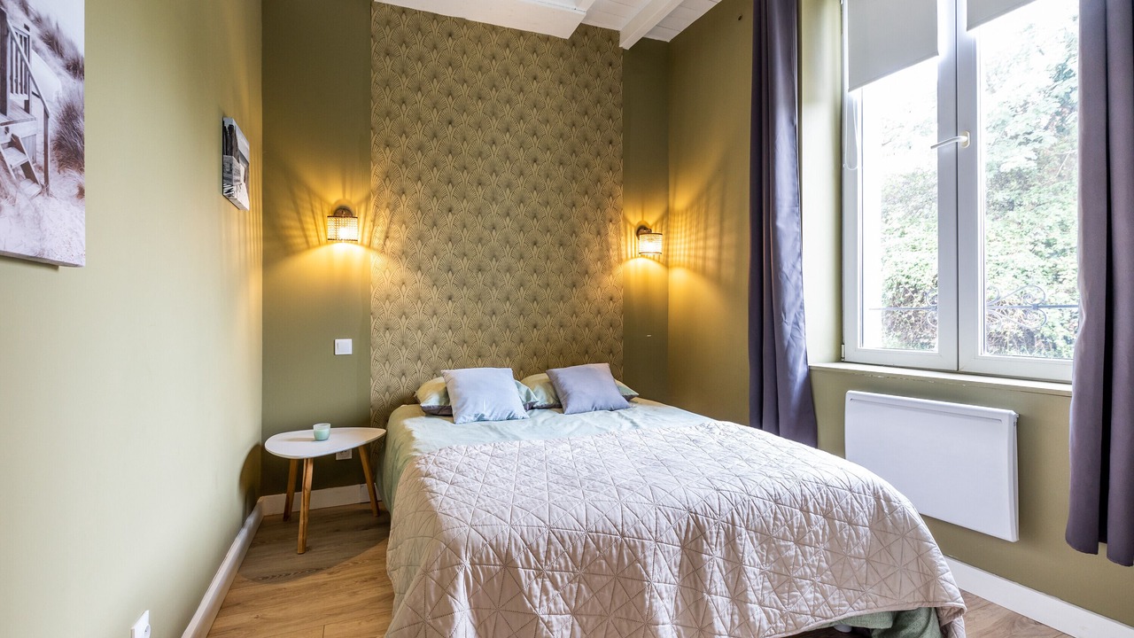 Photo of Bedroom in Vertheuil