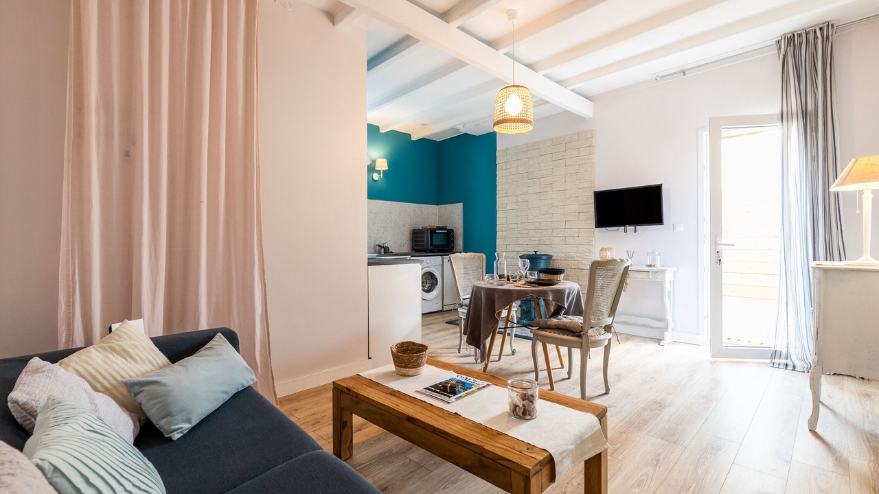Photo of Livingroom in Vertheuil