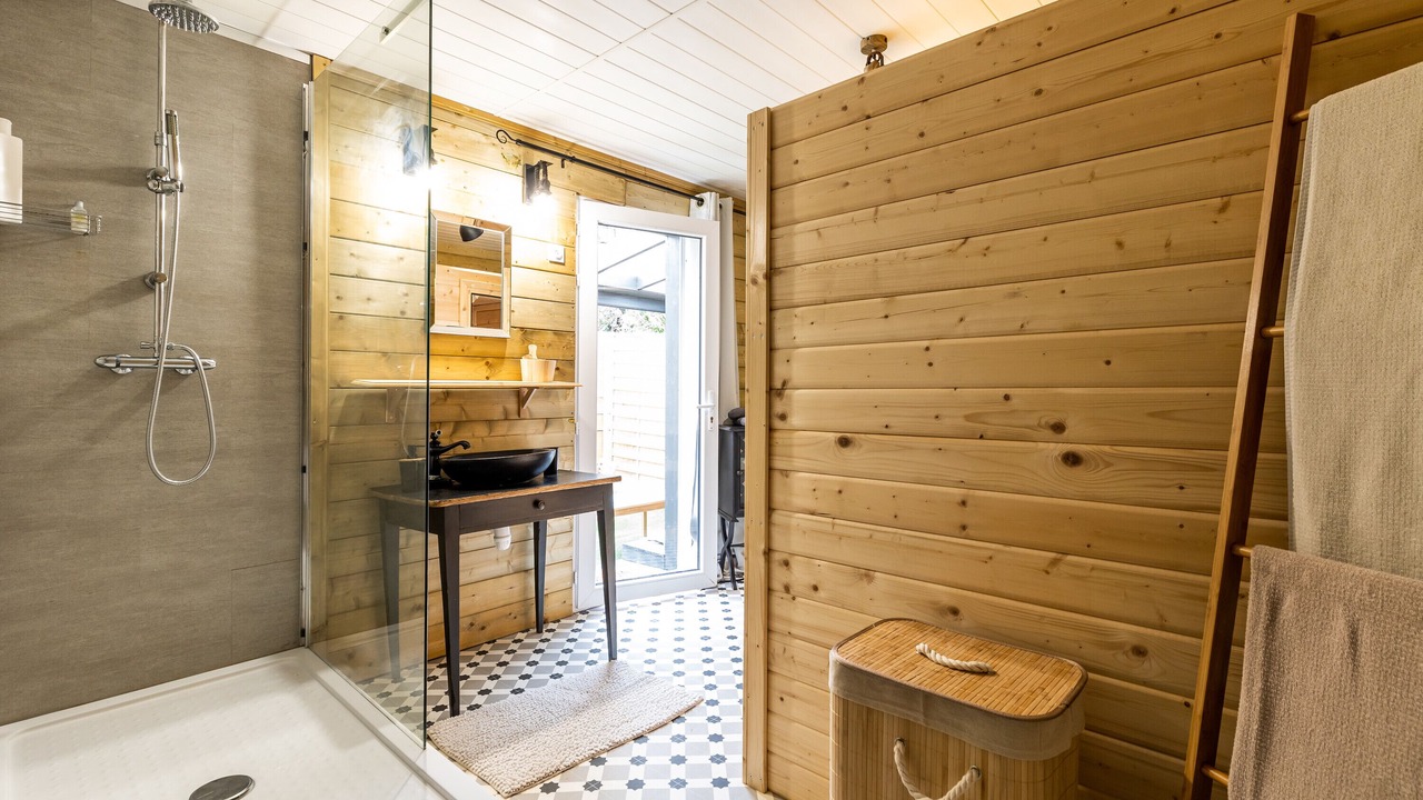 Photo of Bathroom in Vertheuil