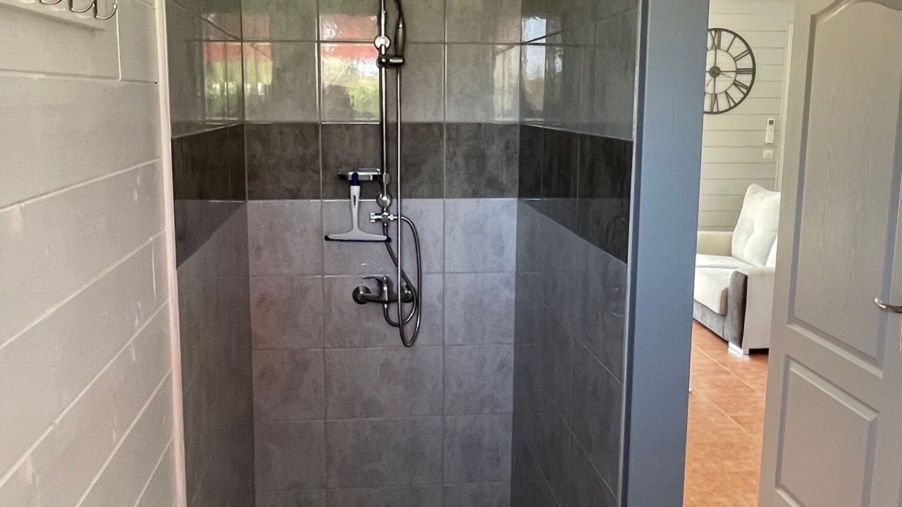 Photo of Bathroom in Grayan-Et-L'Hopital