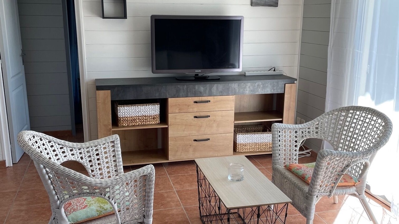 Photo of Livingroom in Grayan-Et-L'Hopital