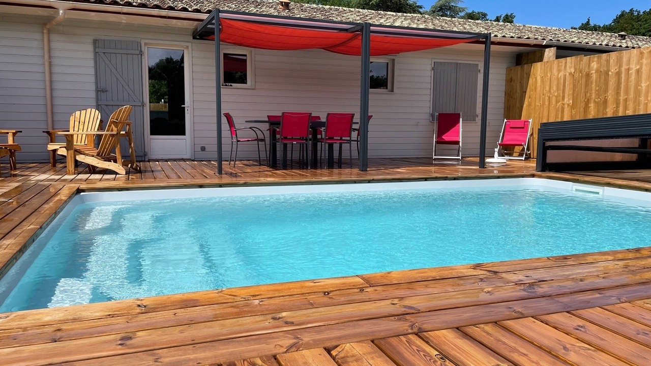 Photo of Outdoor in Grayan-Et-L'Hopital