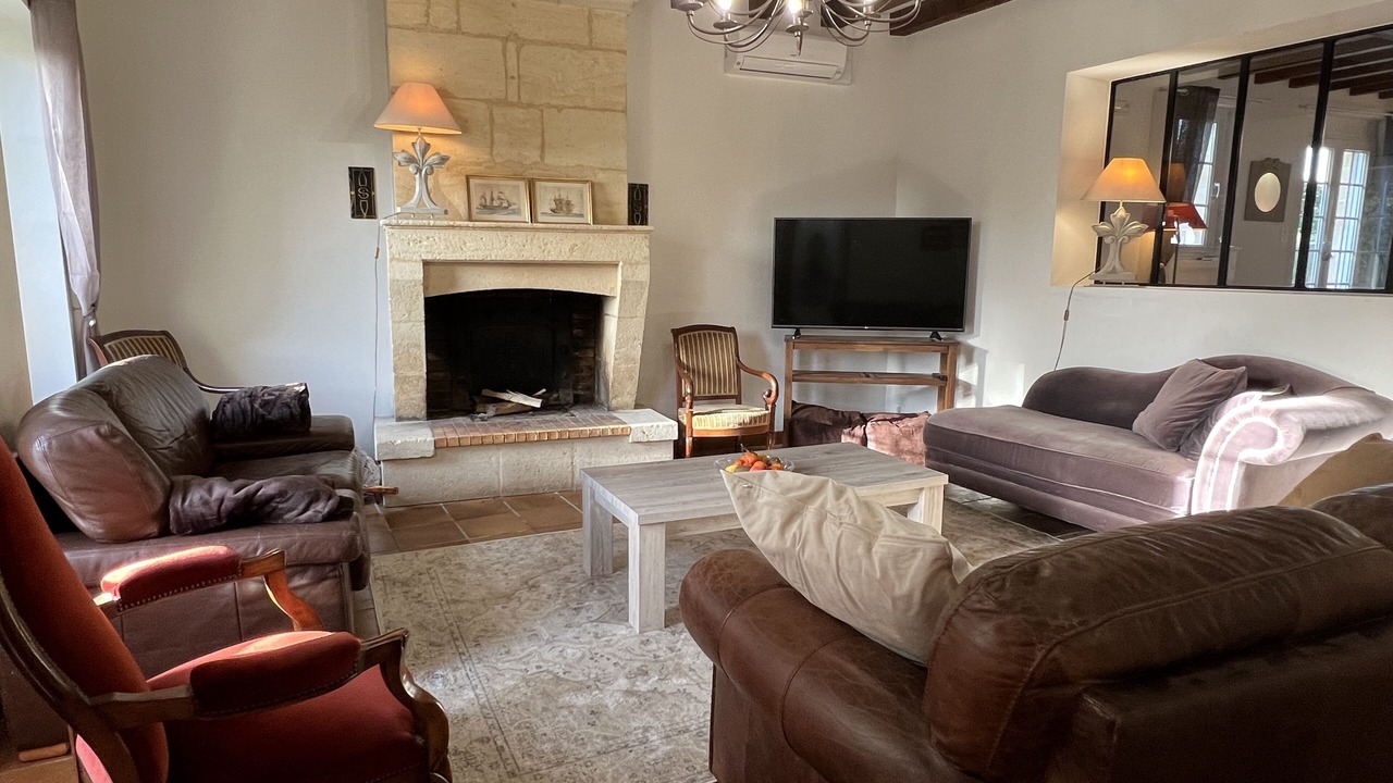 Photo of Livingroom in Beychac-et-Caillau