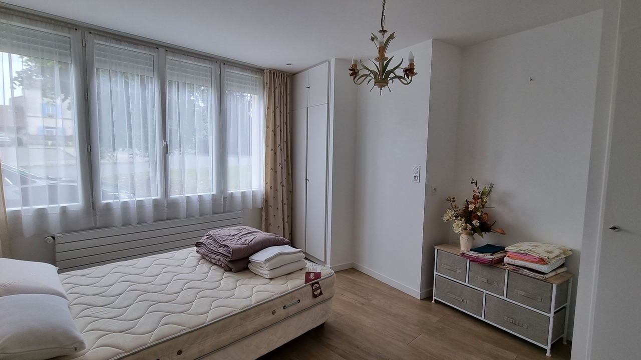 Photo of Bedroom in Saint-Genis-de-Saintonge