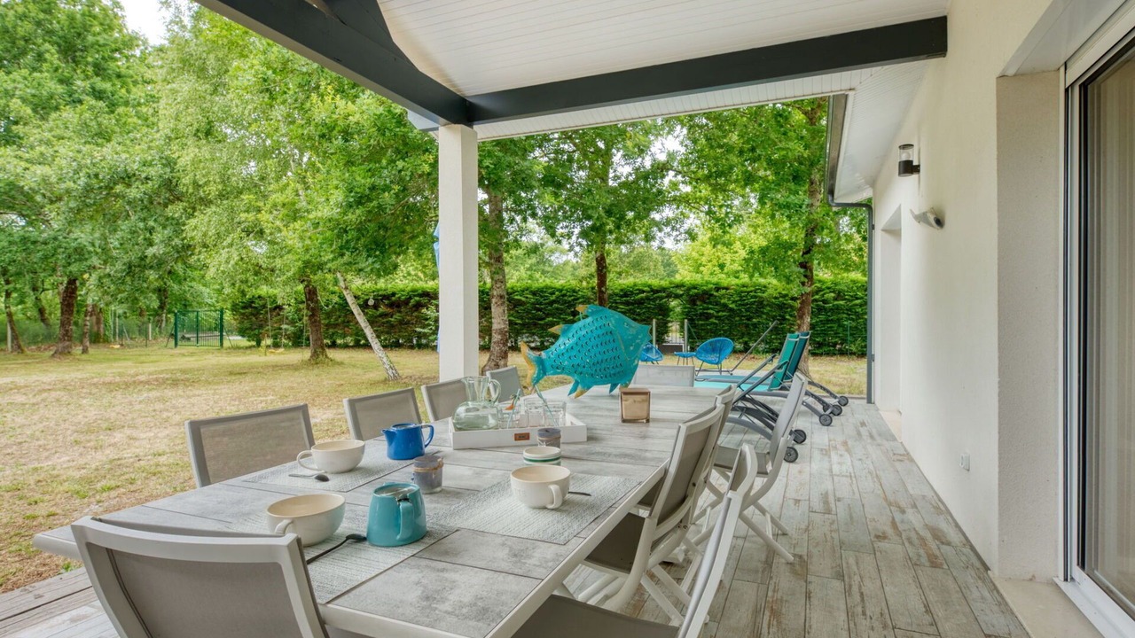 Photo of Outdoor in Grayan-Et-L'Hopital