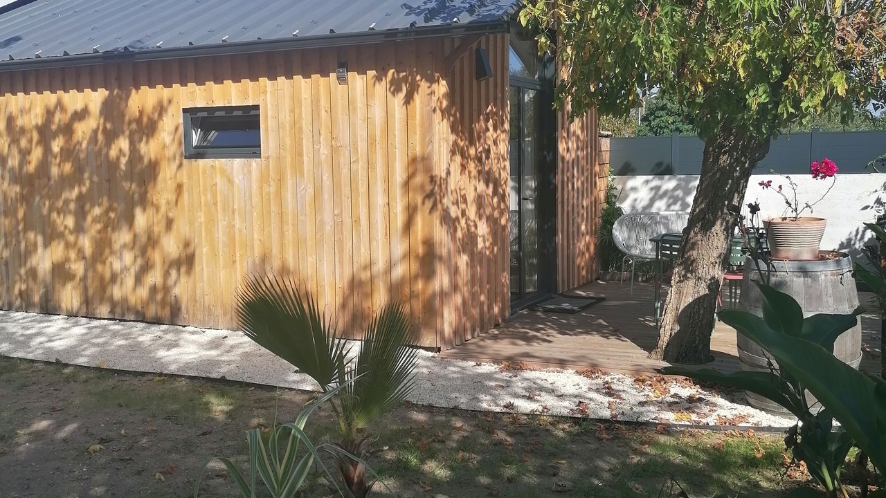 Photo of Outdoor in Ambares-et-Lagrave