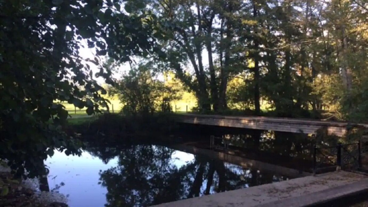 Photo of Outdoor in Chauray