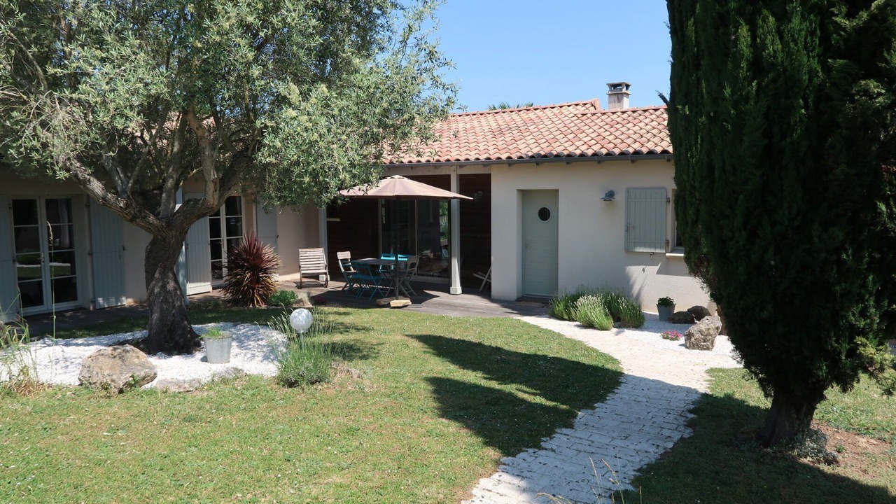 Photo of Outdoor in Chauray