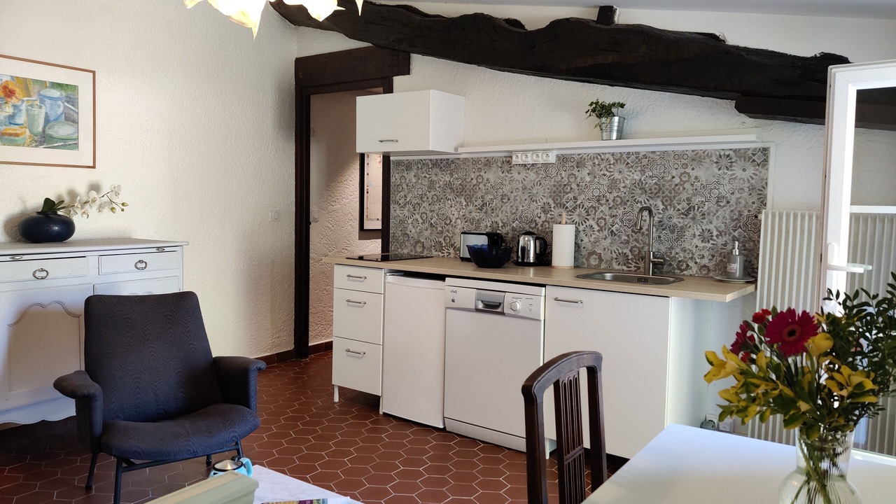 Photo of Kitchen in Camblanes-et-Meynac