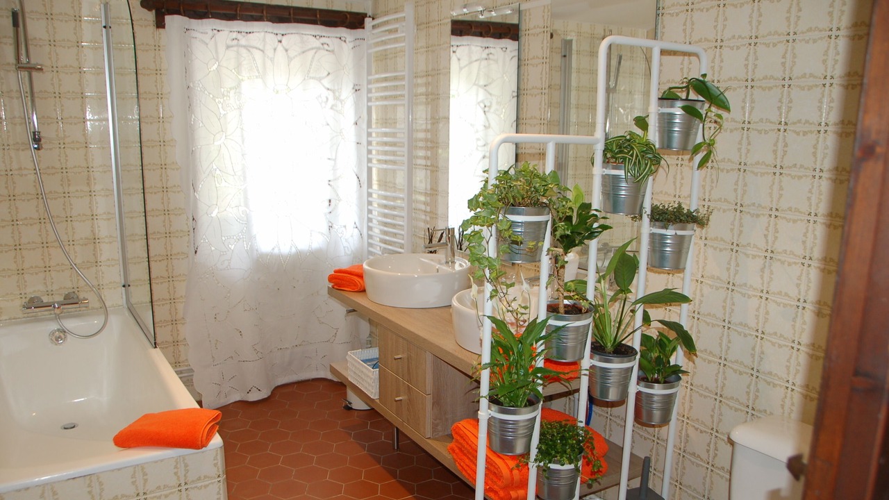 Photo of Bathroom in Camblanes-et-Meynac