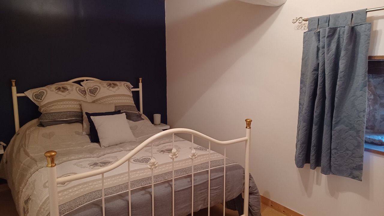 Photo of Bedroom in Chaunay