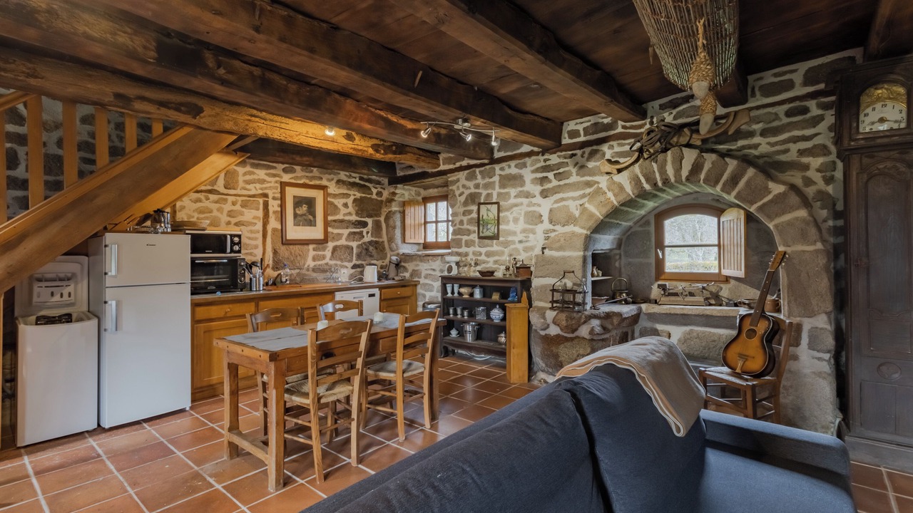 Photo of Livingroom in Chaumeil