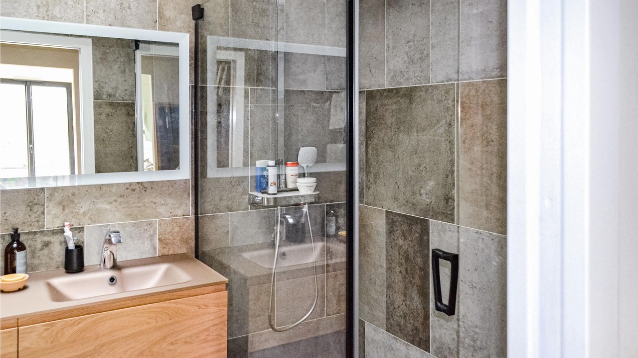 Photo of Bathroom in Pessac