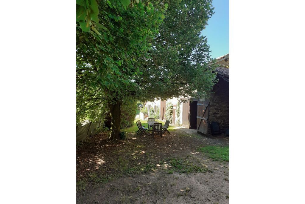 Photo of Outdoor in Bussiere-Galant