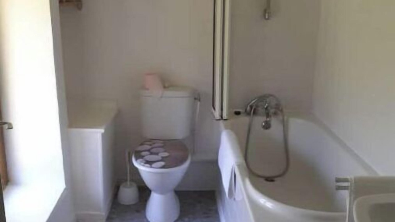 Photo of Bathroom in Bussiere-Galant