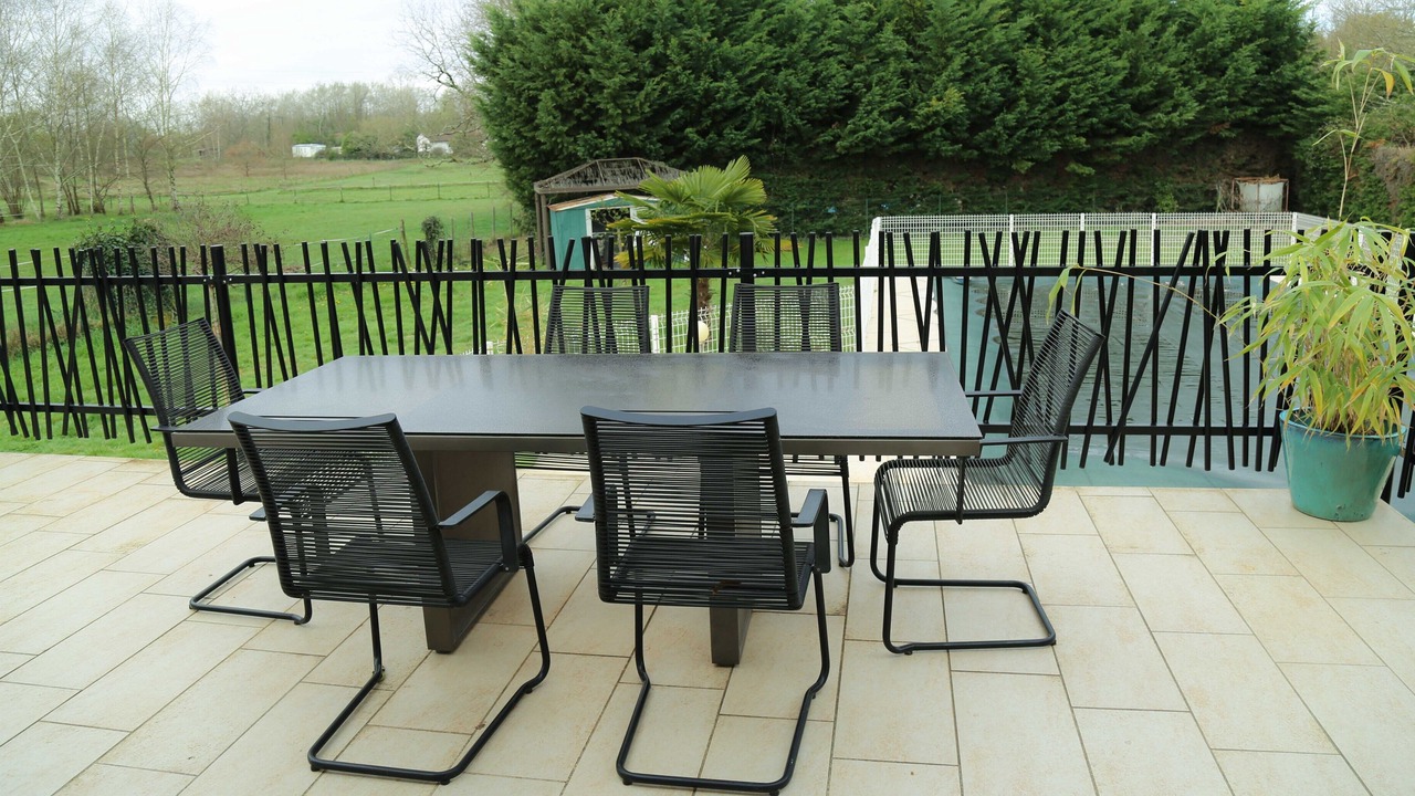 Photo of Outdoor in Carignan-de-Bordeaux