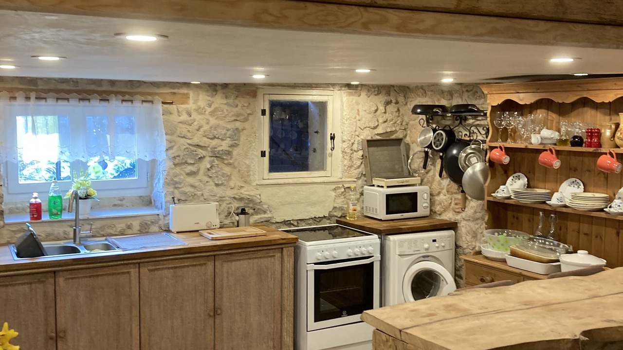 Photo of Kitchen in Bazens
