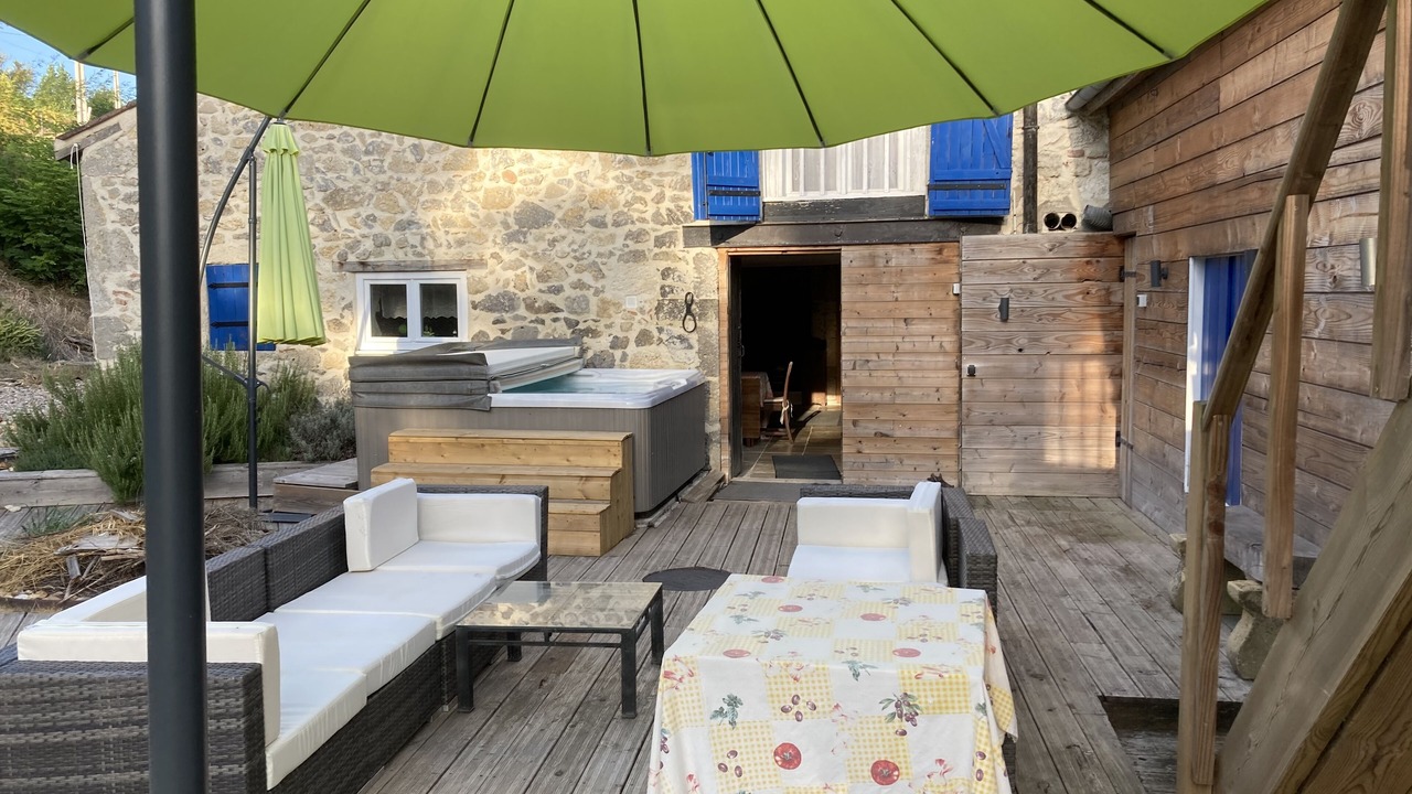 Photo of Patio Balcony in Bazens
