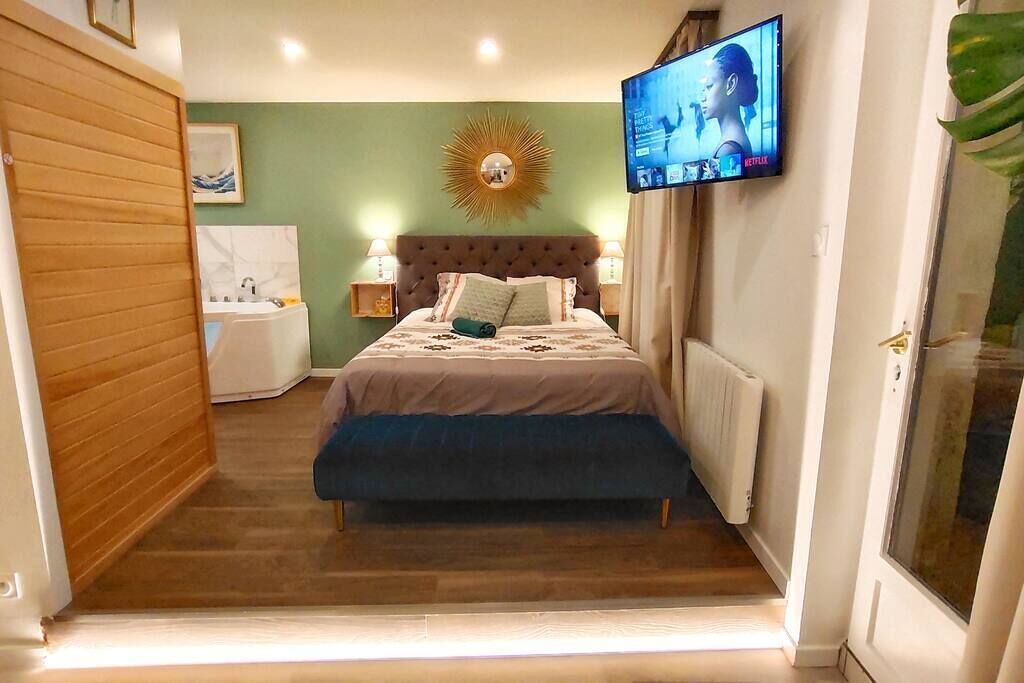 Photo of Bedroom in North district