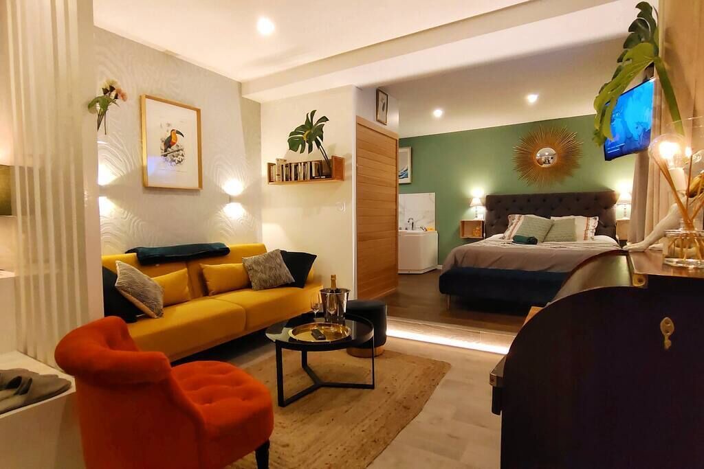 Photo of Bedroom in North district