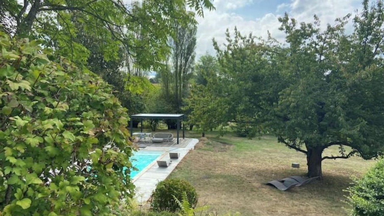 Photo of Outdoor in Baignes-Sainte-Radegonde