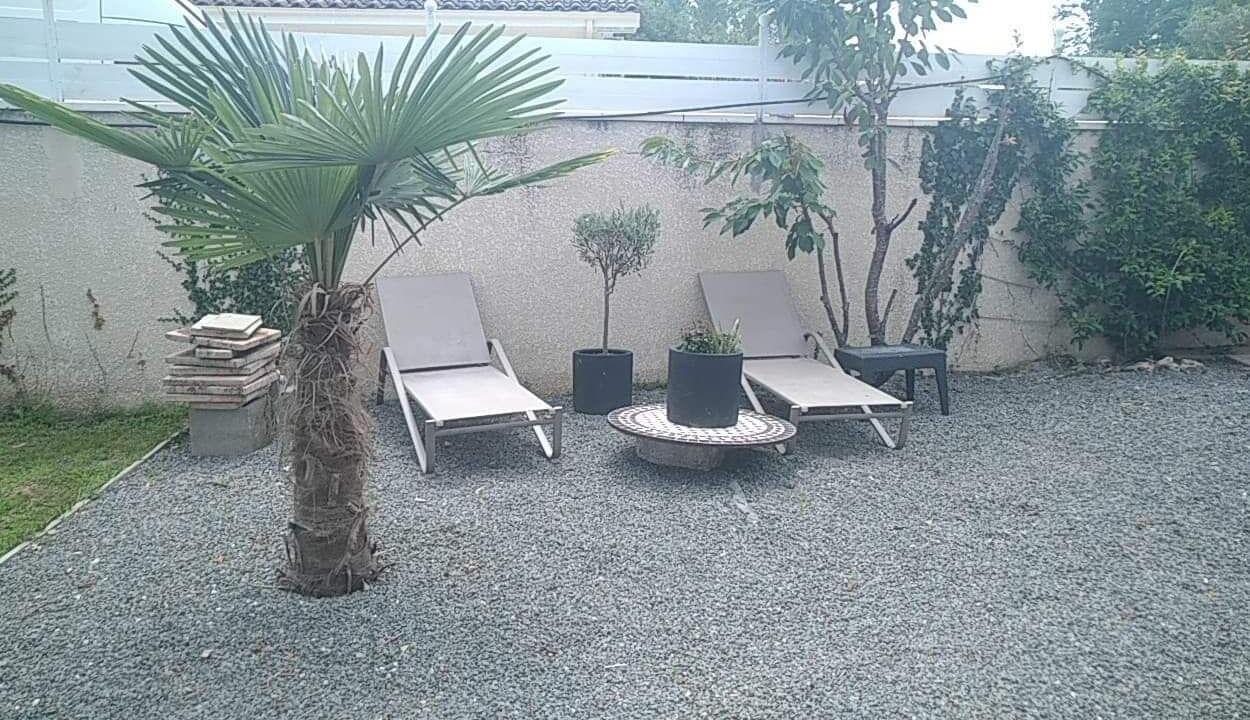 Photo of Patio Balcony in Saint-Antoine-de-Breuilh