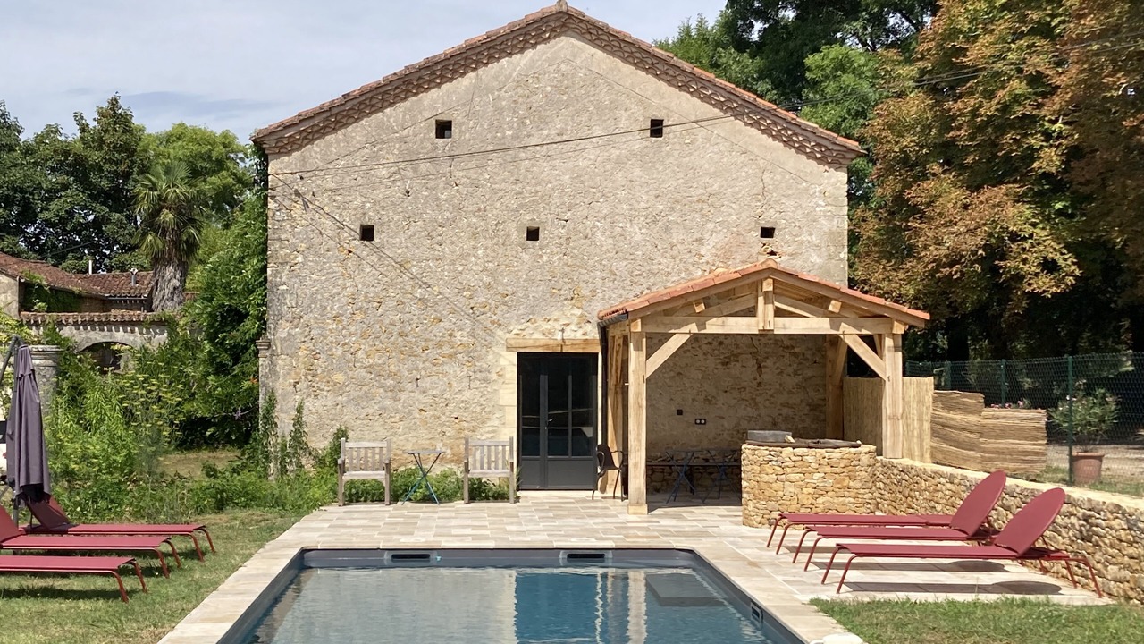 Photo of Outdoor in Saint-Chamassy