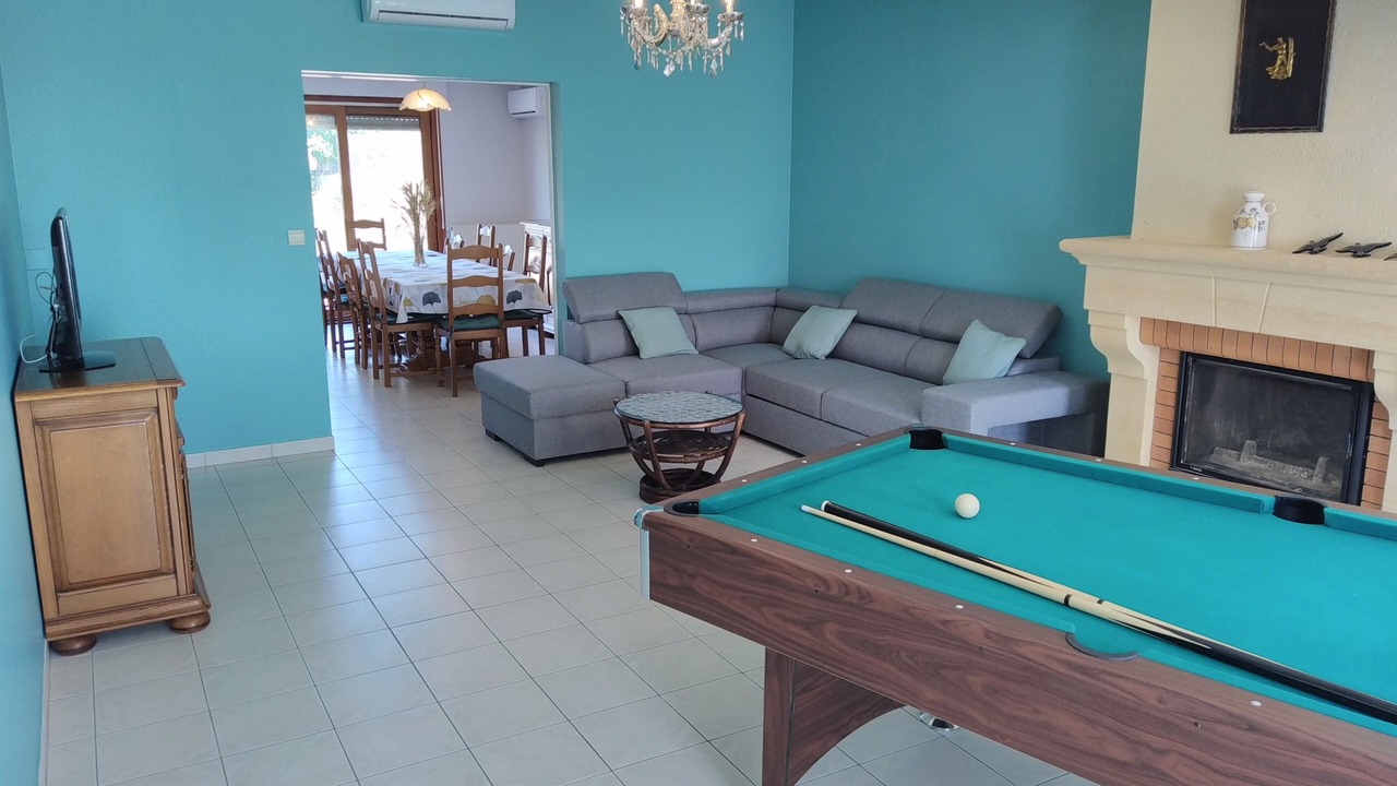 Photo of Livingroom in Pons