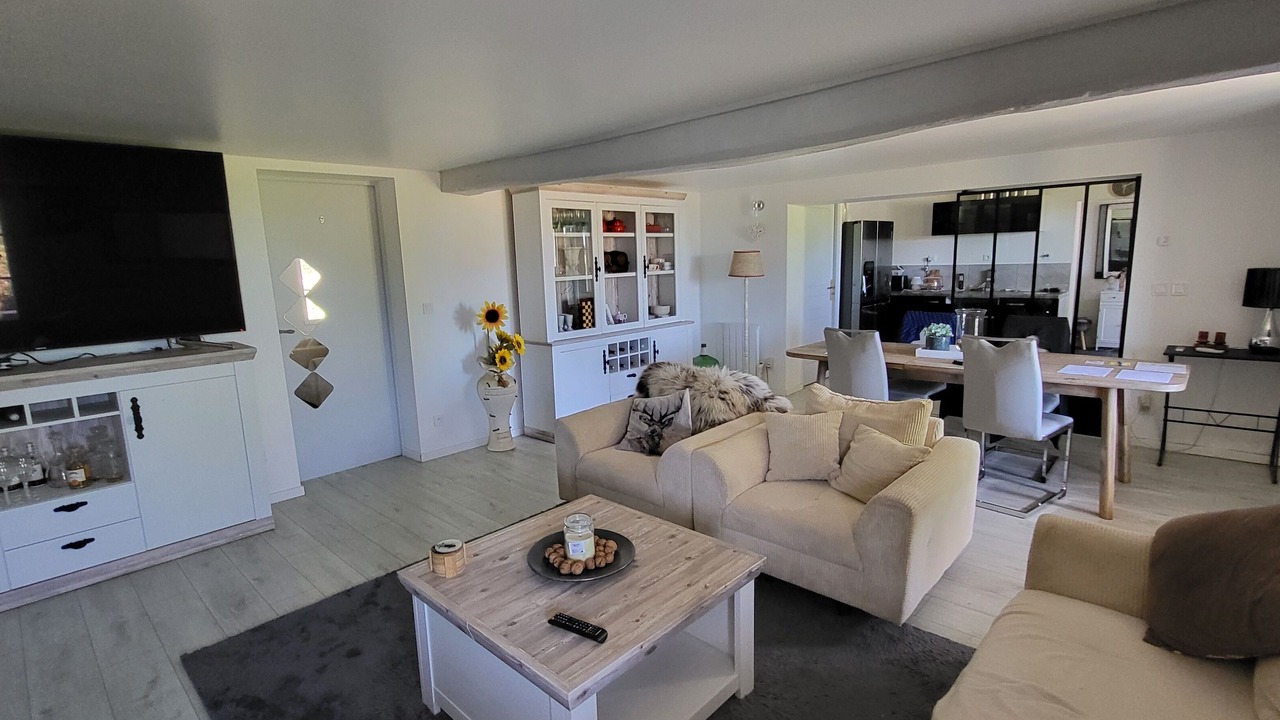 Photo of Livingroom in Chalais