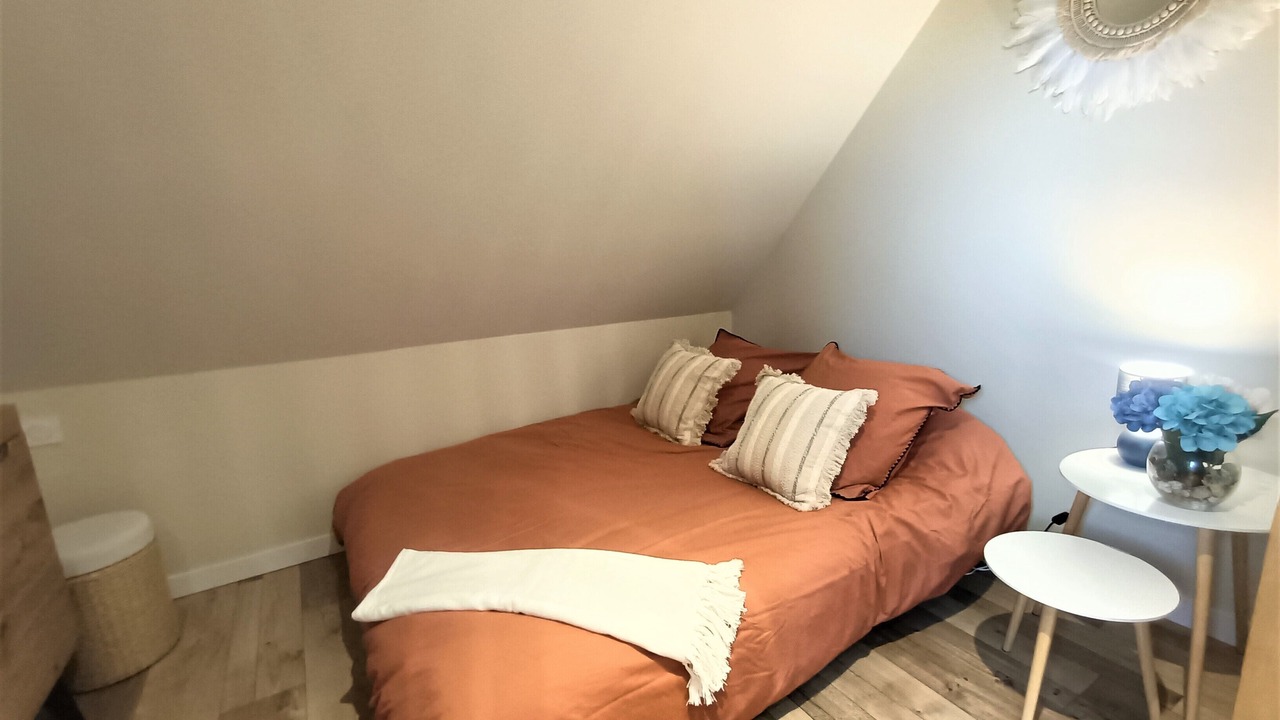 Photo of Bedroom in Asson