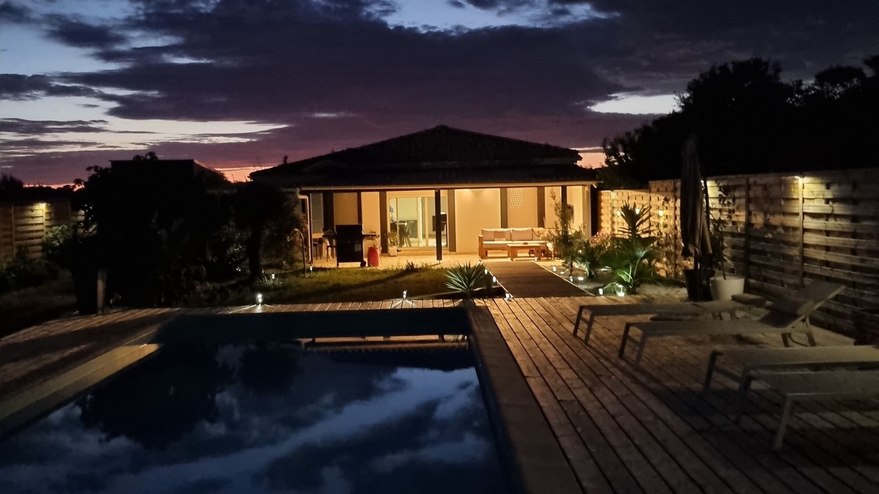 Photo of Outdoor in Saint-Denis-de-Pile