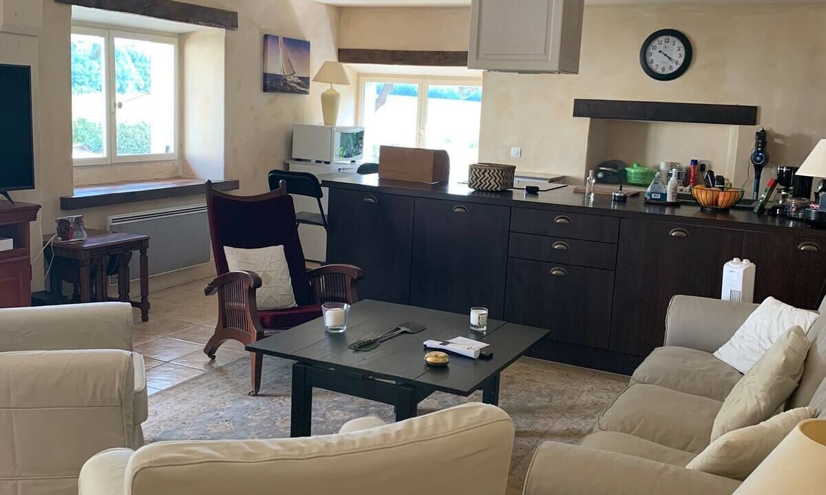 Photo of Livingroom in Savigny-Levescault