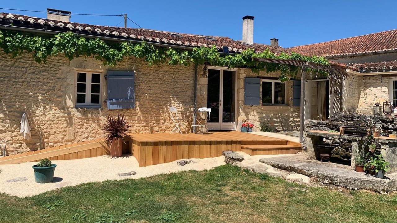 Photo of Patio Balcony in Ronsenac