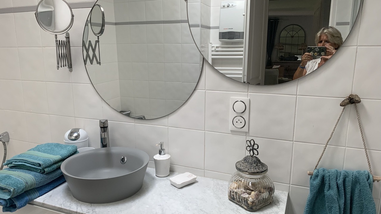 Photo of Bathroom in Saint-Georges-d'Oleron