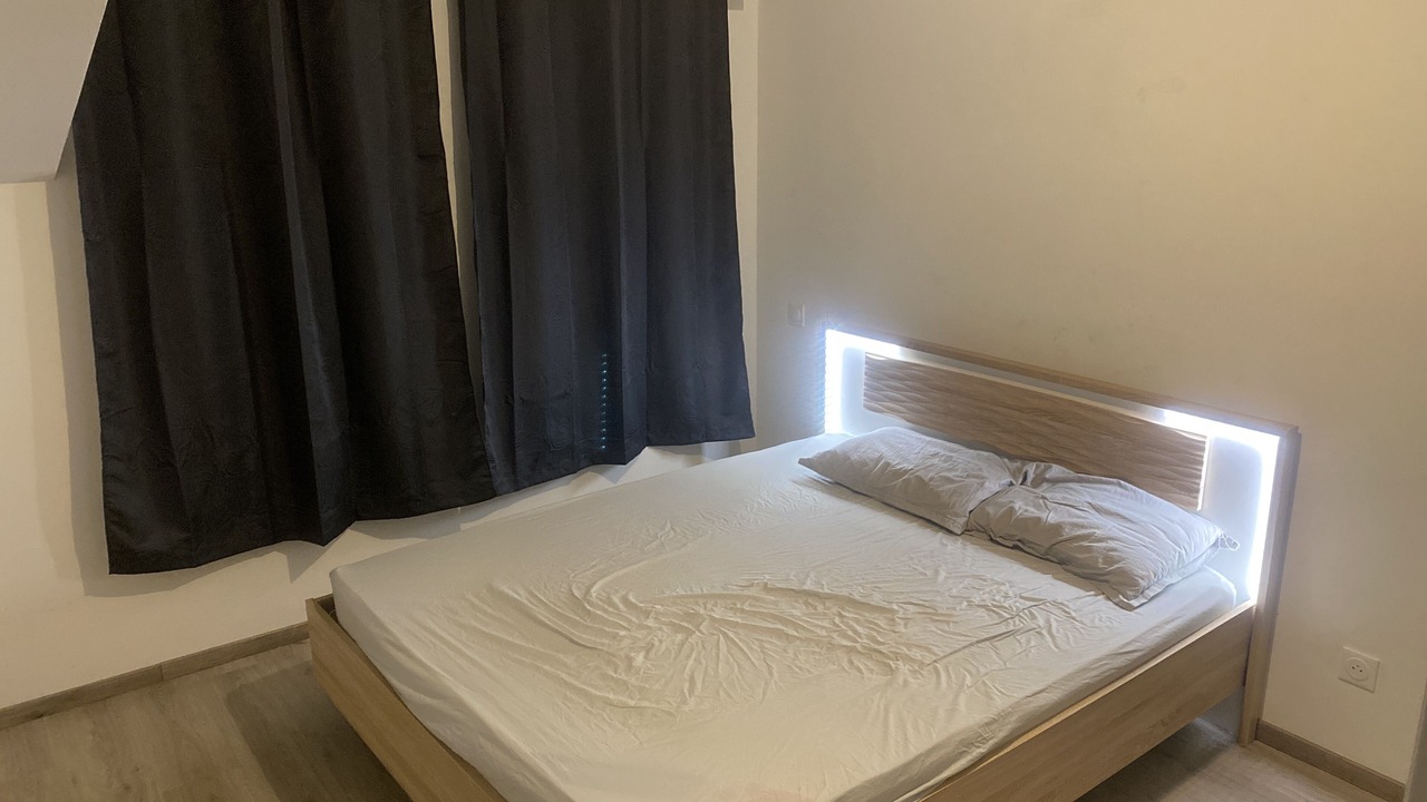 Photo of Bedroom in Villenave-d'Ornon