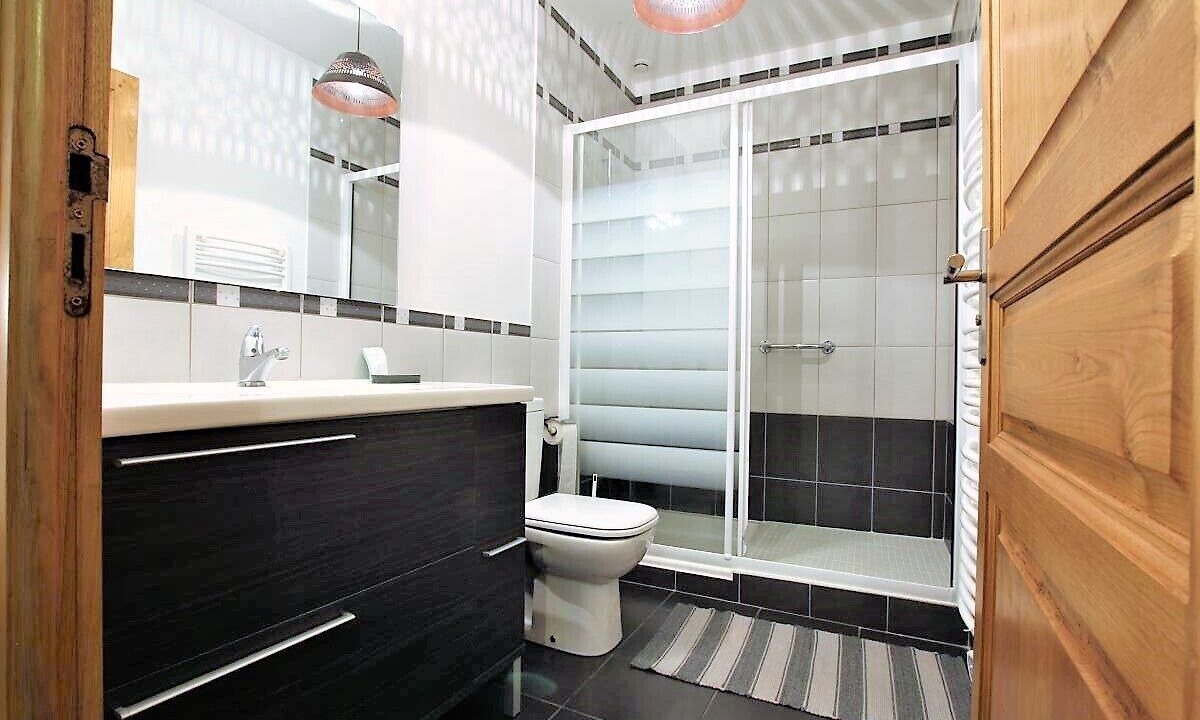 Photo of Bathroom in Souraide