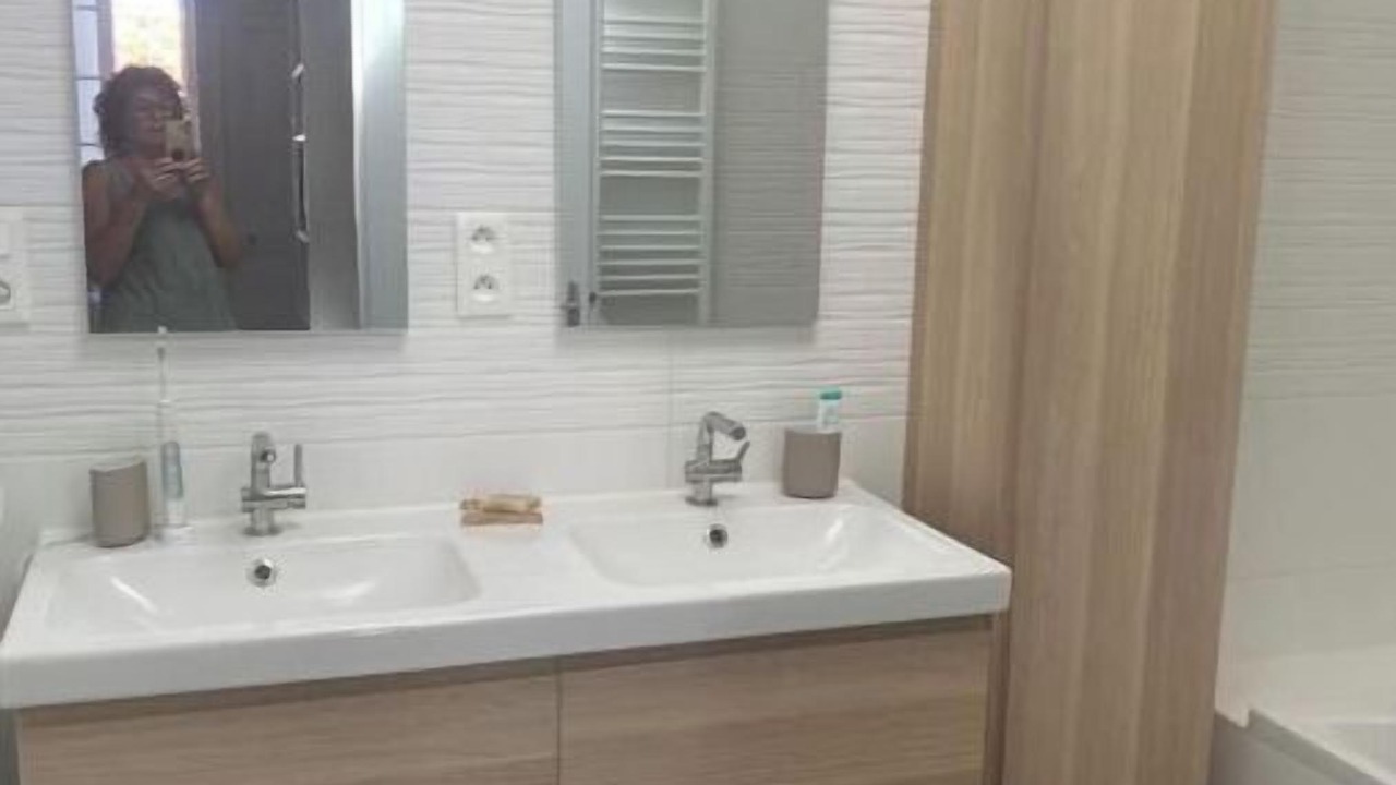 Photo of Bathroom in Cognac