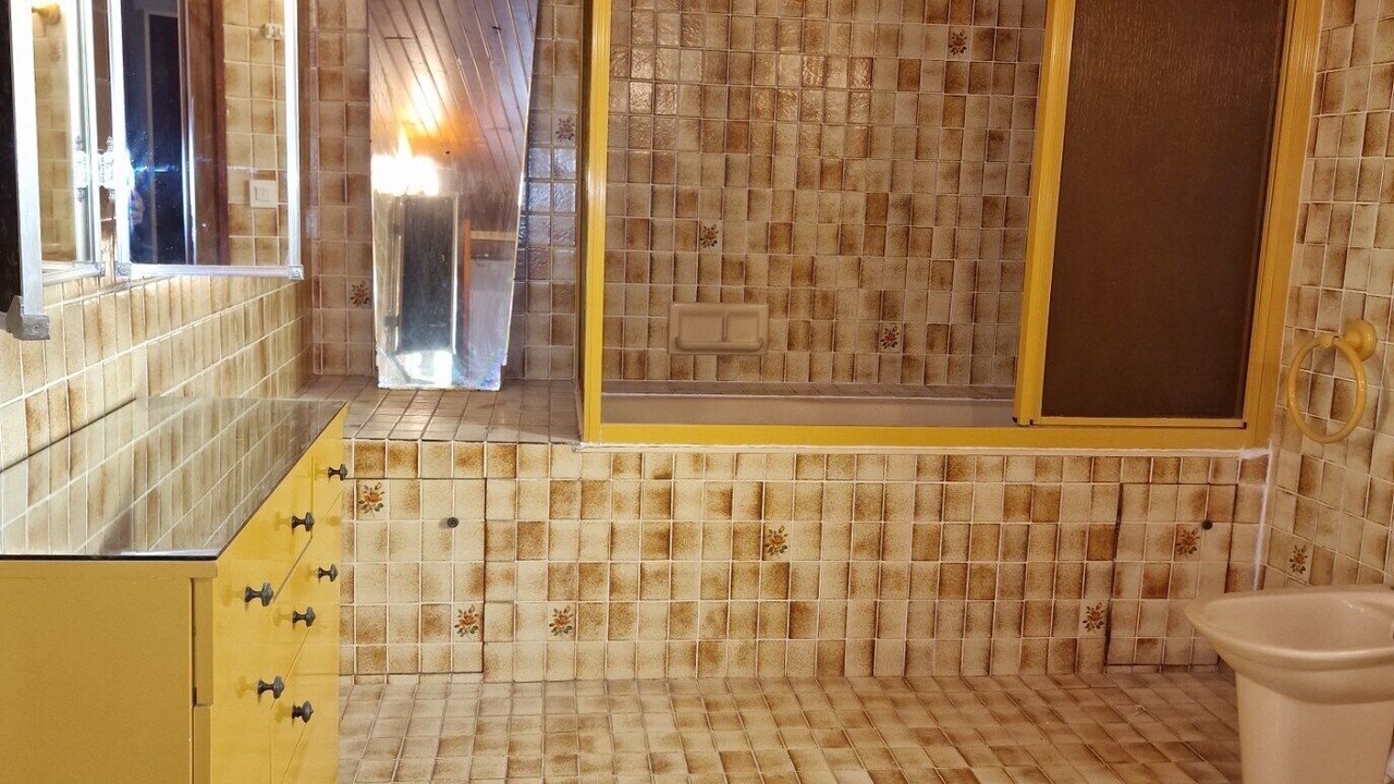 Photo of Bathroom in Saujon